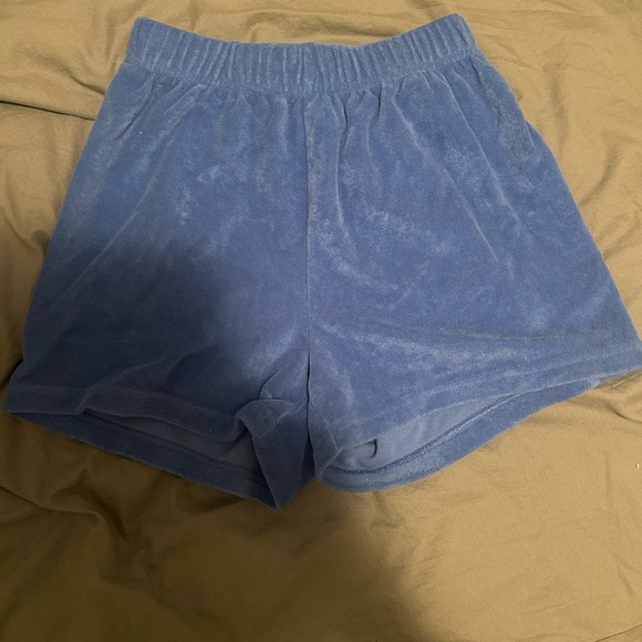 aritzia towel shorts - Picture 2 of 2